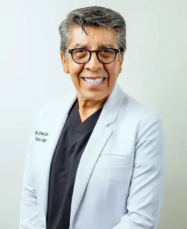 Photo of Dr. Angel Gomez-Garcia, a plastic surgeon at CCSS