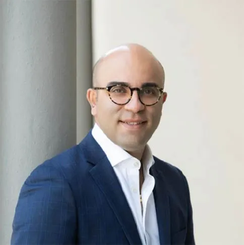 Photo of Dr. David Shamouelian, a plastic surgeon at CCSS